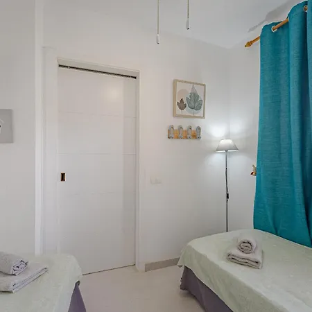 2bedroom Losgigantes Amazing View Free Parking Fibre Apartament