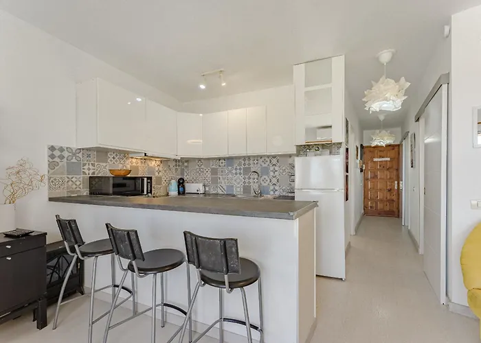 Lägenhet 2bedroom Losgigantes Amazing View Free Parking Fibre